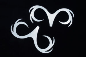 Pacchiarini Double Dragon Tails pearl